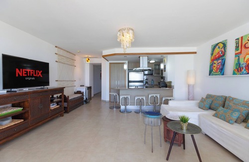 Villas Del Mar Apartment | Beachfront at Marbella W/Pano View, Full Kitchen
