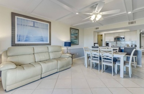 Fernandina Beach Condo | Beachfront at Your Doorstep: Ground-Level Comfort