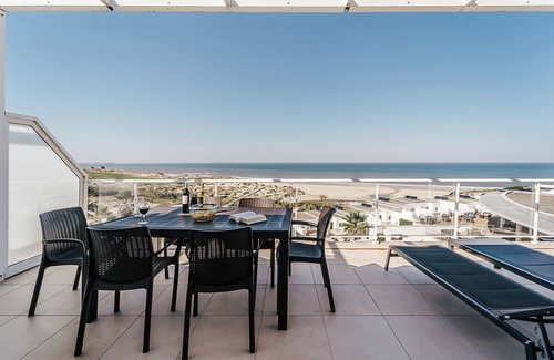 Obidos Apartment | 'Beachfront Atlantic Sunset A07' with Shared Pool, Sea View & Wi-Fi