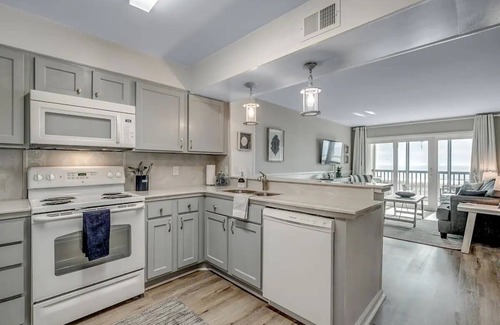 Crescent Beach Condo | Beachfront Bliss-104 - Enjoy a delightful family getaway.