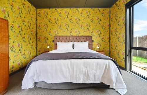 New Brighton House | Beachfront Bach - Christchurch Holiday Homes