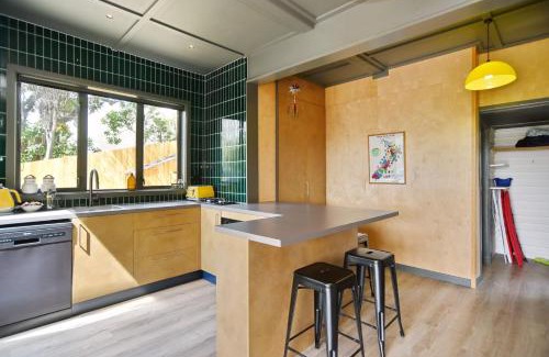 New Brighton House | Beachfront Bach - Christchurch Holiday Homes