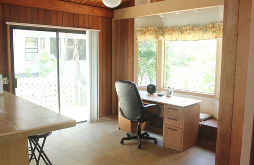 Waialua House | Beachfront Beauty $5900 PER MONTH