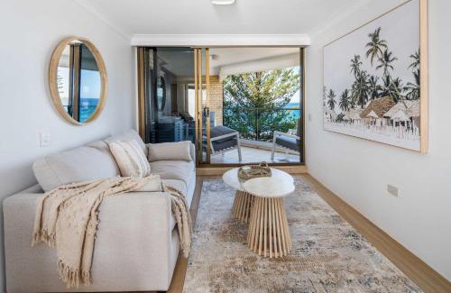 Buddina Apartment | Beachfront Beauty in Buddina