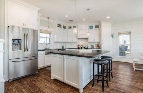Terramar Beach House | Beachfront Beauty w/4 King Beds Ultimate Getaway!