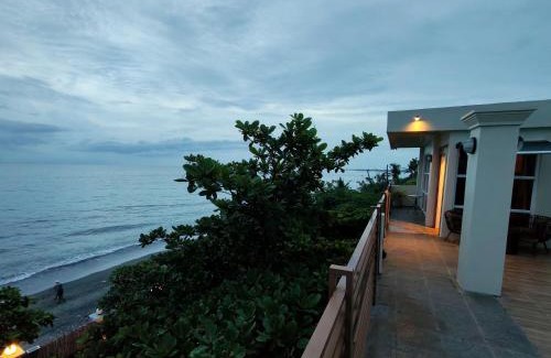 San Jose Hotel | Beachfront Bed & Breakfast