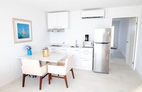 Pos Chiquito Apartment | Beachfront Bella Horizonte 1
