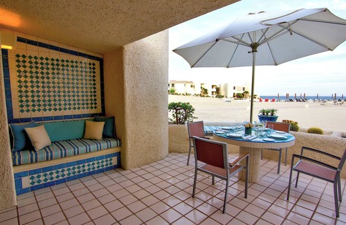 Centro Condo | Beachfront Bliss | Barbecue, Firepit, Patio & More