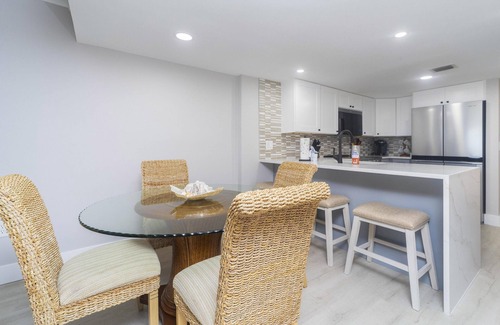 Crescent Beach Condo | Beachfront Bliss Crescent Sandpiper 232