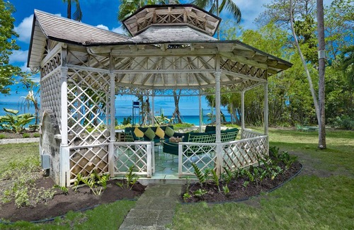 Little Battaleys Villa | Beachfront Bliss Getaway with Pool - Nelson Gay (8 bed)
