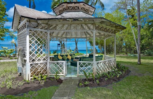 Little Battaleys Villa | Beachfront Bliss Getaway with Pool - Nelson Gay (9 bed)