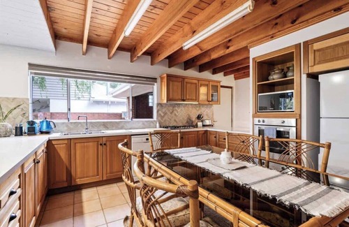 Abbey House | Beachfront Bliss, shoreside Geographe bay