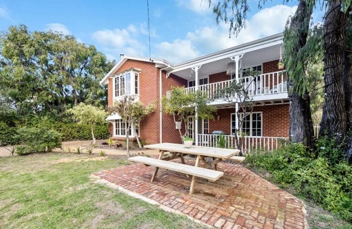 Abbey House | Beachfront Bliss, waterfront Geographe bay