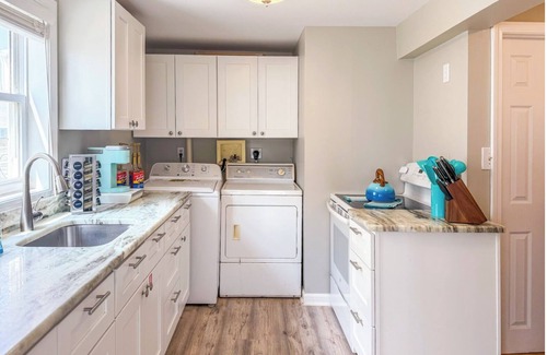 Salisbury Beach House | Beachfront Bungalow - Fire Pit - Private Balcony