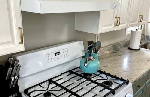 Salisbury Beach Condo | Beachfront Bungalow: pet friendly, free parking