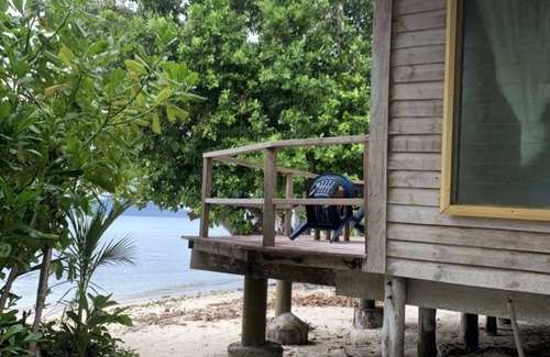 Mbambanga Island House | beachfront bungalows