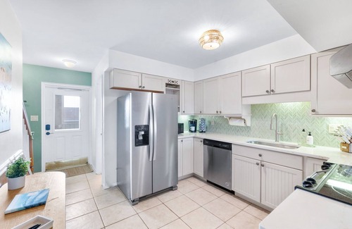 St. Augustine Beach Condo | Beachfront Condo w/Ocean Views, Direct Beach Access + 15min to Downtown!