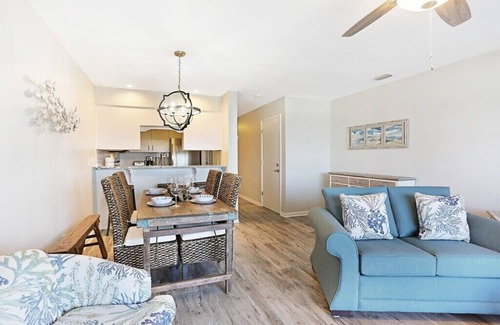 Lower Grand Lagoon House | Beachfront! Close to Schooners and St. Andrews St Park. Park at front door! 8PPL
