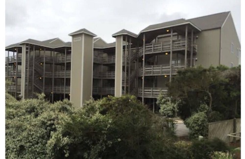 Pine Knoll Shores Condo | Beachfront Condo with Amazing Ocean Views and Great Amenities