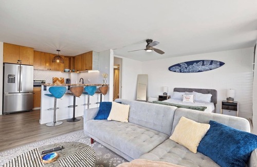 Punaluu Apartment | Beachfront Condo | 30 Day Min | Pool + A/C