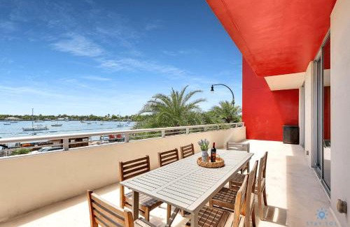 Hollywood Apartment | Beachfront Condo-ROOFTO POOL- 2 BEDROOMS 2 BR !