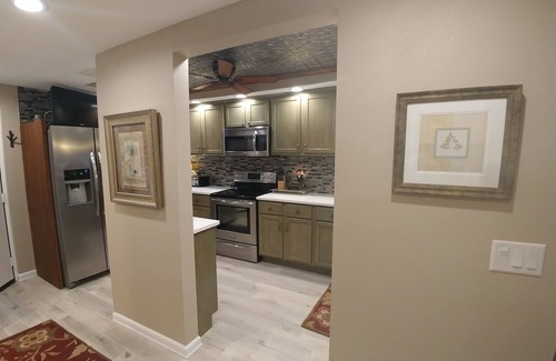Holmes Beach Condo | BEACHFRONT condo, sleeps 6, updated, stocked with everything, popular location