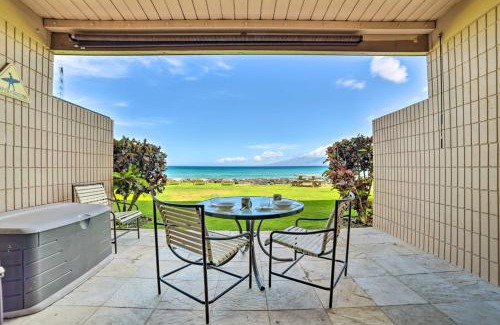 Honokowai Apartment | Beachfront Condo Sunset Views and Pool Access!