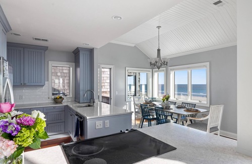 Kiawah Island Condo | Beachfront Condo on Kiawah – 2 Balconies, Sleeps 6, Steps to Sand