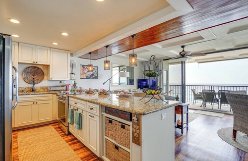 Makaha Condo | Beachfront Condo w/Amazing Views in Makaha Beach