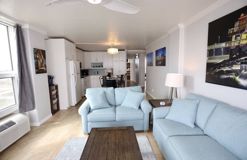 Galveston Condo | Beachfront Condo w/Ocean, Bay, & City Views! Private Beach Access!