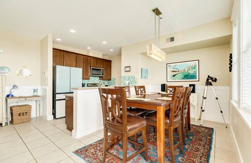 Red Fish Cove Condo | Beachfront Condo w/Pt West Amenities incl. POOL, hot tubs, walking & bike paths
