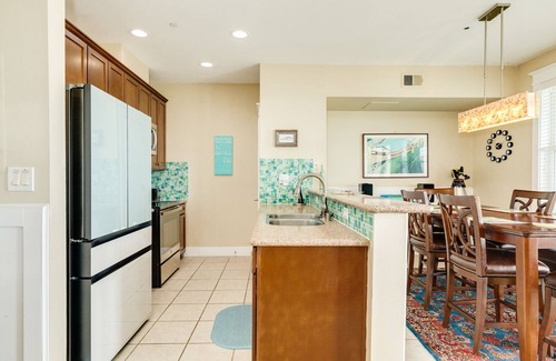 Red Fish Cove Condo | Beachfront Condo w/Pt West Amenities incl. POOL, hot tubs, walking & bike paths
