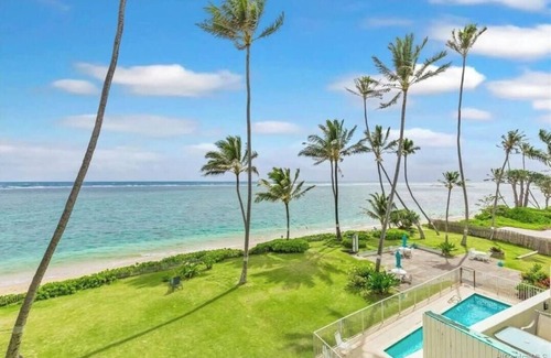 Punaluu Condo | Beachfront Condo with Ocean View