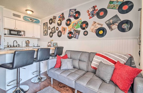 North Beach Condo | Beachfront Corpus Christi Condo w/Arcade Room!