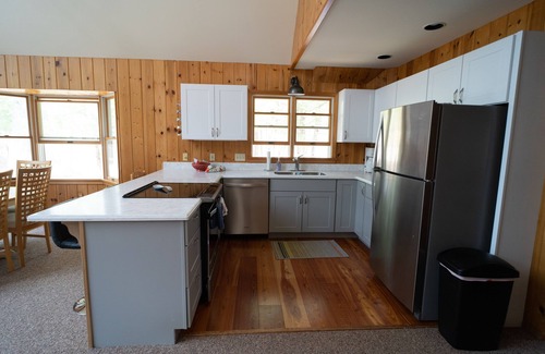 Harbor Springs Cottage | Beachfront Cottage off Tunnel of Trees