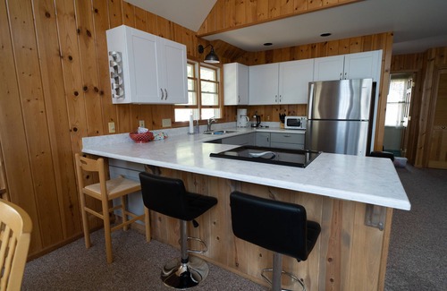 Harbor Springs Cottage | Beachfront Cottage off Tunnel of Trees