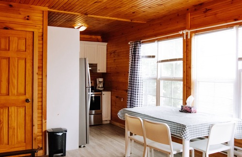 Wasaga Beach Cottage | BEACHFRONT COTTAGE IN WASAGA BEACH - SANDPIPER BEACH RESORT - COTTAGE # 2