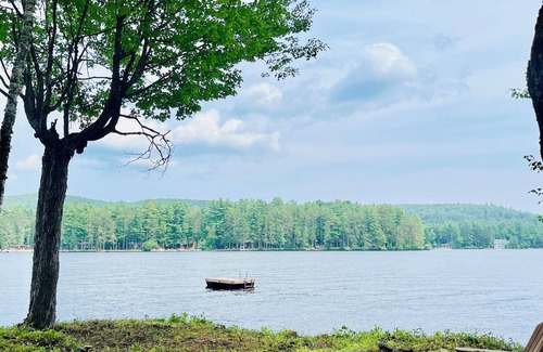 Harcourt Cottage | Beachfront Cottage in Haliburton County