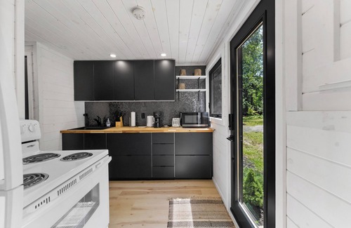 Laurentian Valley Cottage | Beachfront cottage on the Ottawa River