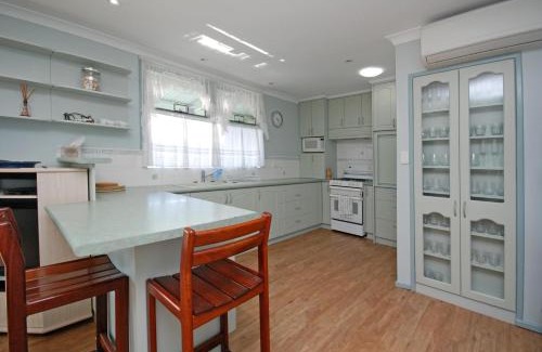 Jurien Bay House | Beachfront Cottage on the Park