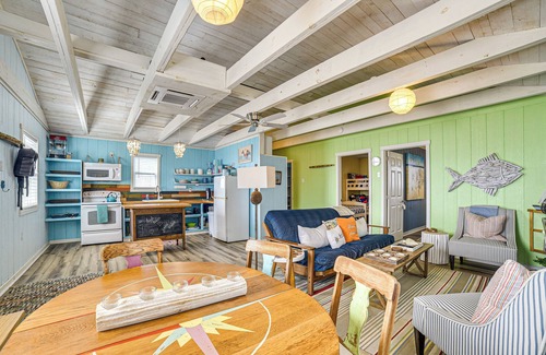 Freeport House | Beachfront Cottage w/Boardwalk in Freeport