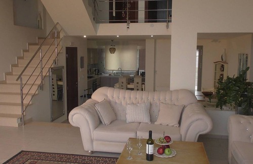 Kato Gouves Villa | Beachfront Crete Villa | Villa Mary | 3 Bedroom | 30 Metres To The Beach |.