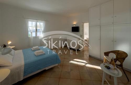 Karavostasis House | Beachfront Cycladic House