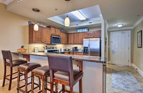 Dauphin Island Condo | Beachfront Dauphin Island Condo: Pool Access!