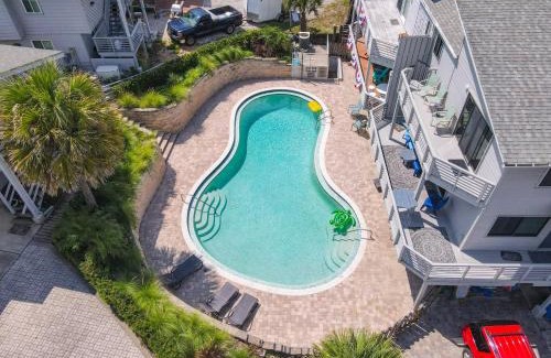 Sea Dunes Apartment | Beachfront Deck with steps down to the white sandy beach Sea Dunes Sandcastle 1A