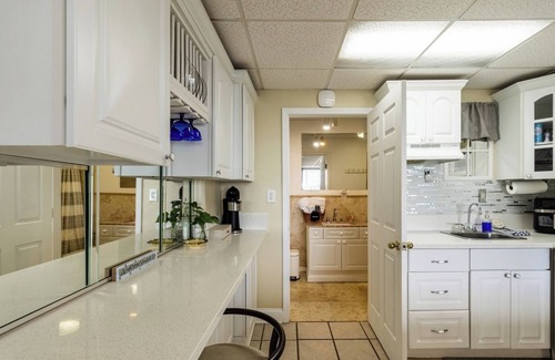 Panama City Beach Condo | Beachfront Escape | Pool, Decks and Jacuzzi Tub