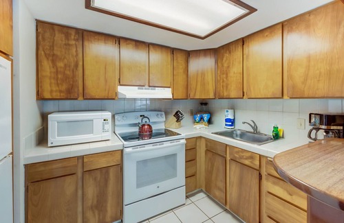 Wainiha Condo | Beachfront Escape w/Old Hawai'i Feeling - Fall Asleep Listening to the Waves