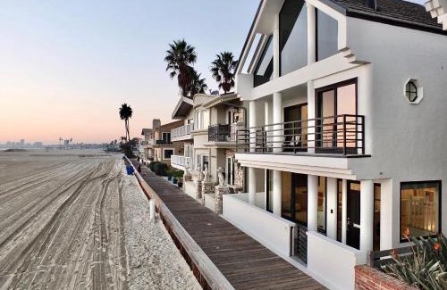 Peninsula House | Beachfront Estate - LB Peninsula