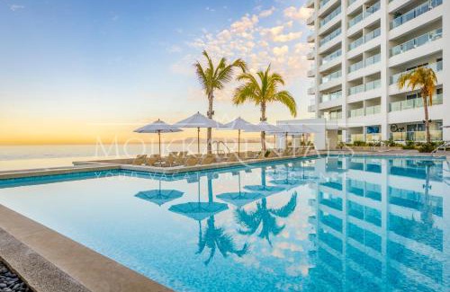 Las Glorias Apartment | Beachfront family friendly 1 bdr NT505
