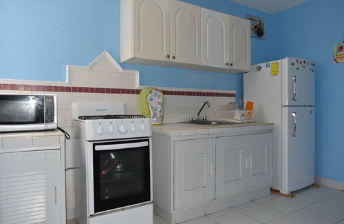 Chicxulub Puerto Condo | Beachfront Flamingos Condo With Pool - WIFI (ask)